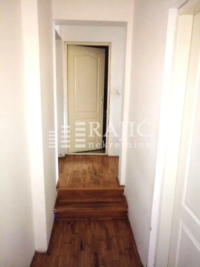 Rent, apartment, 90m², Profesorska Kolonija, Palilula Sve Podlokacije