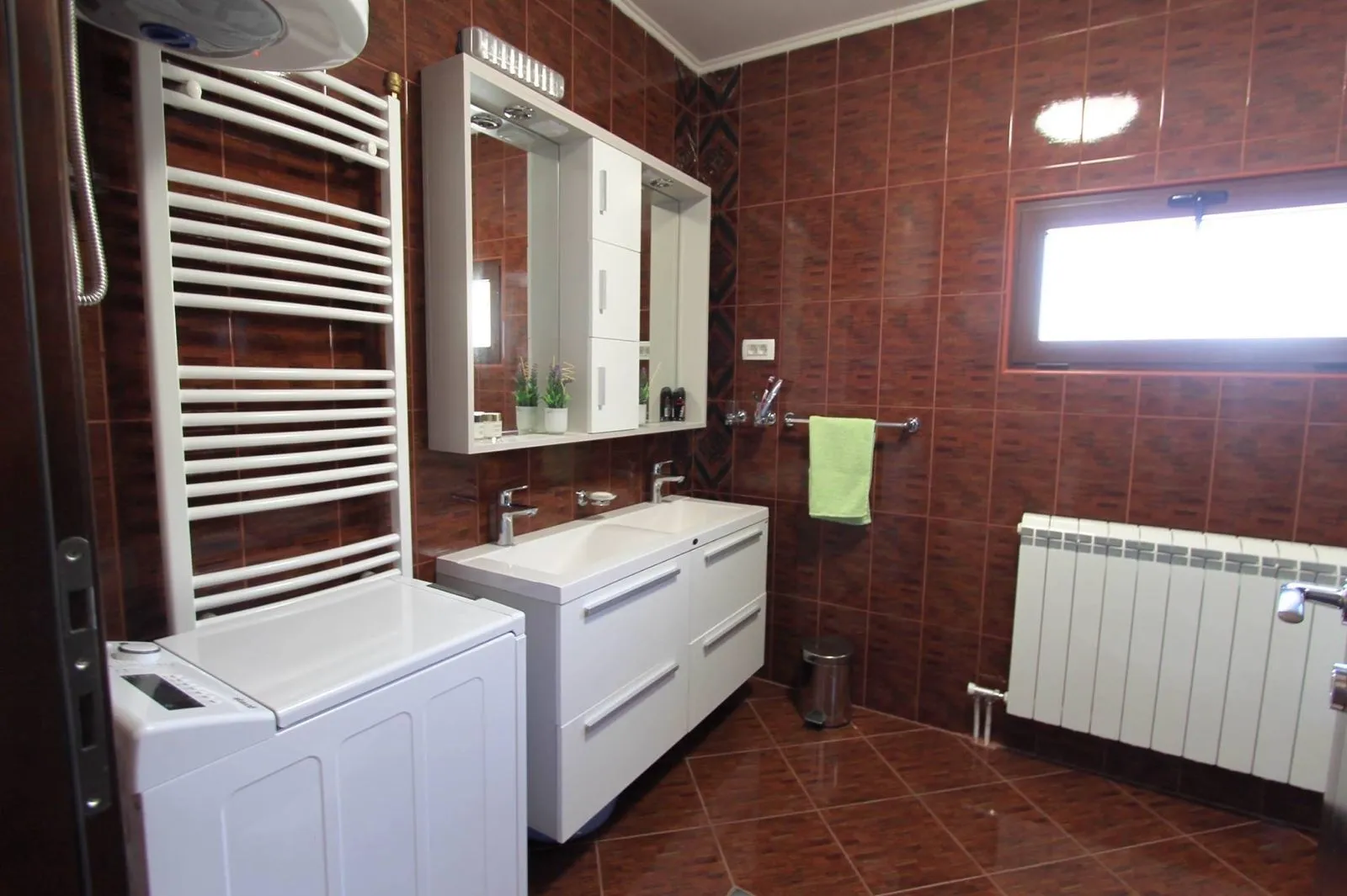 Prodaja, kuća, 392m², Prijeradi, Kotor