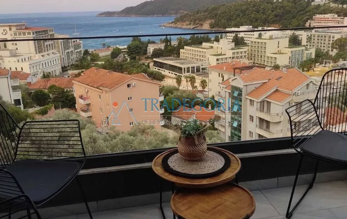 Prodaja, trosoban stan, 84m², Bečići, Budva