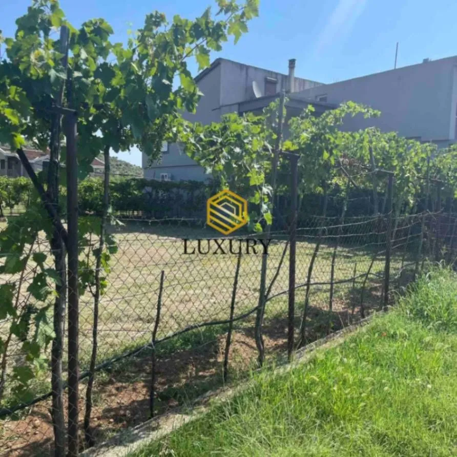 Prodaja, plac, 760m², Donja Gorica, Podgorica