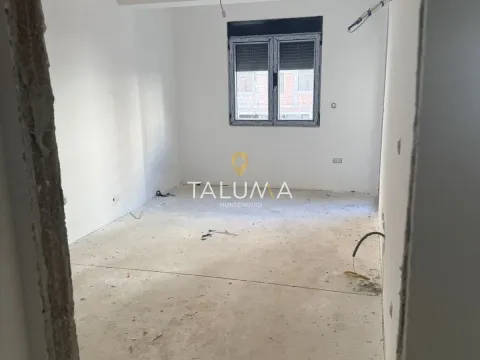 Prodaja, jednosoban stan, 43m², Stari Aerodrom, Podgorica - image 6