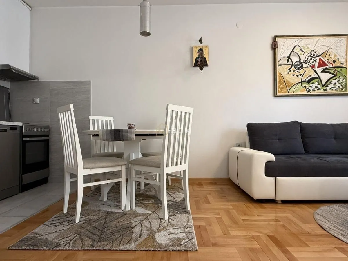 Prodaja, jednosoban stan, 41m², Crveni Pevac, Niš
