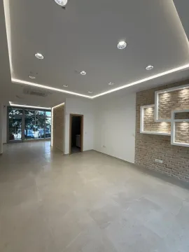 Rent, office space, 46m², Blok 9, Podgorica - image 2