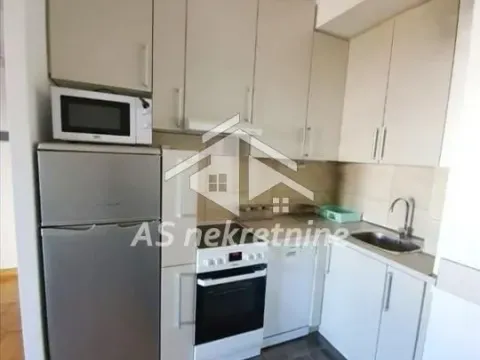 Izdavanje, dvosoban stan, 41m², Stari Grad, Beograd - image 8