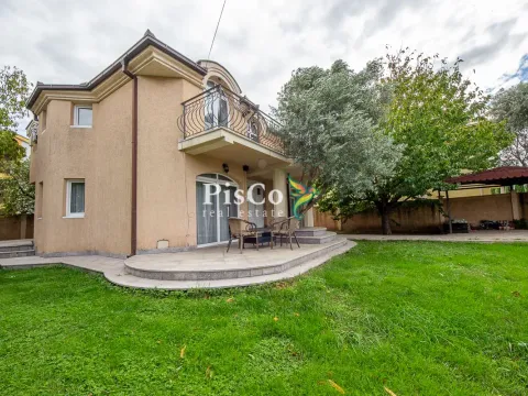 Rent, house, 210m², Donja Gorica, Podgorica - image 2