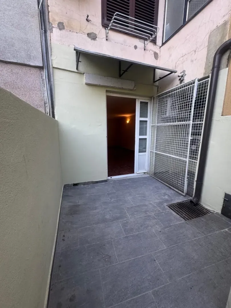 Rent, office space, 30m², Škaljari, Kotor