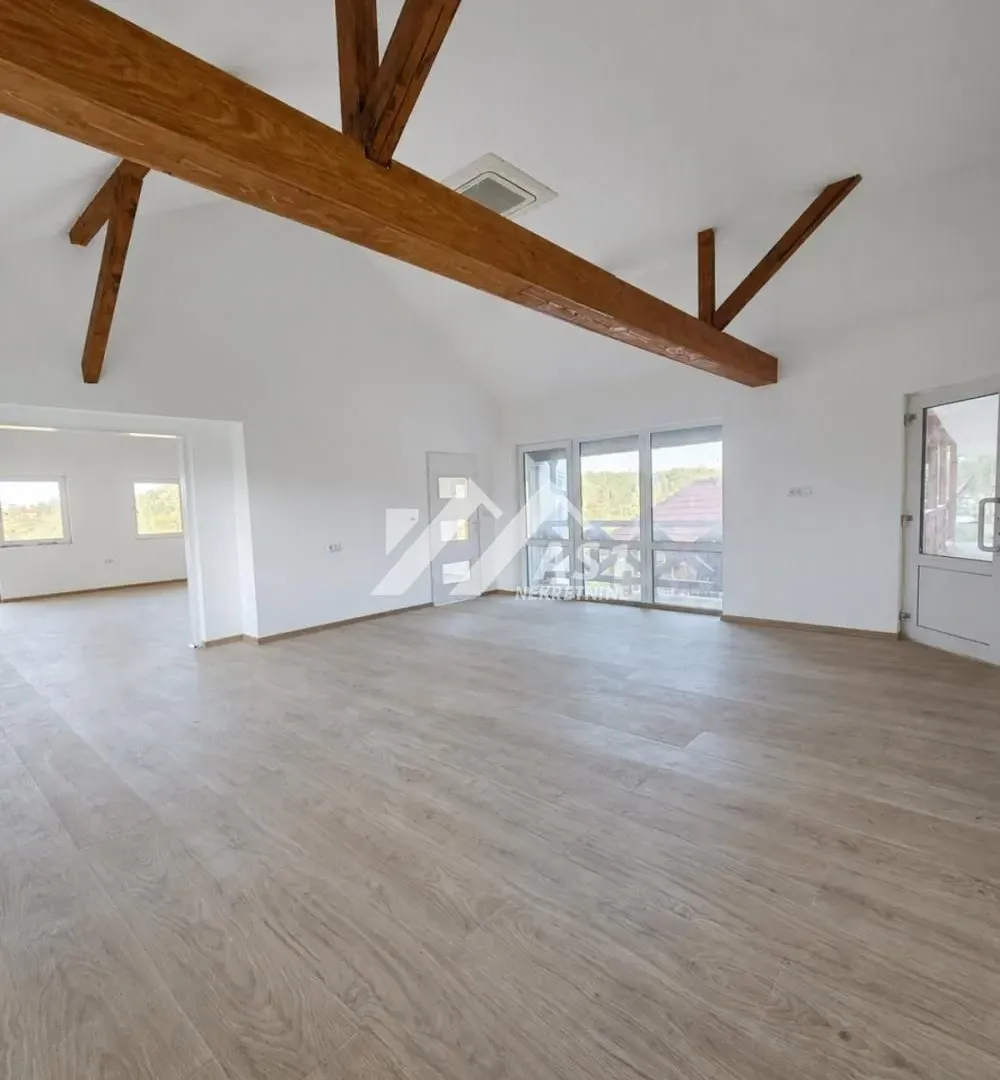 Rent, office space, 400m², Karagača, Petrovaradin