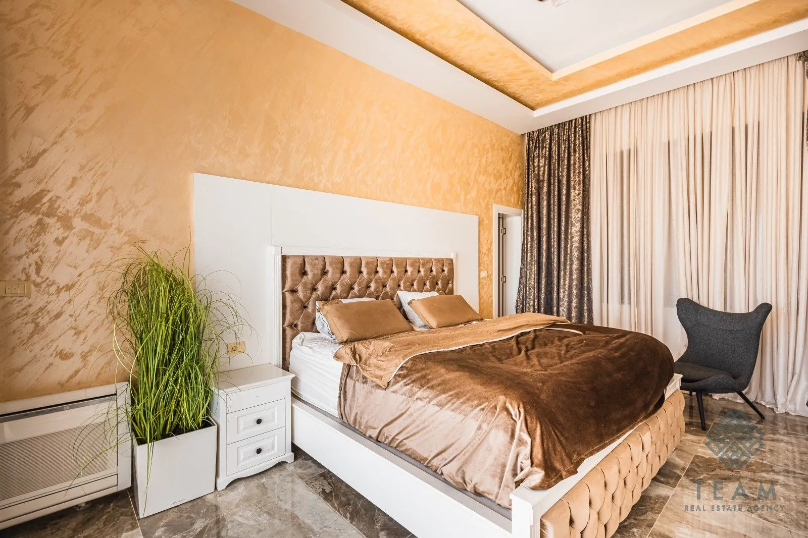 Sale, three bedroom apartment, 476m², Pinješ, Ulcinj