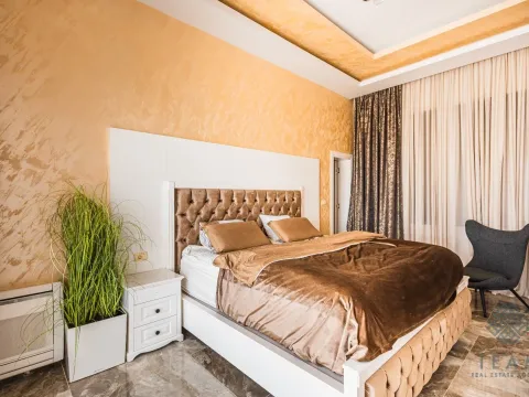 Prodaja, trosoban stan, 476m², Pinješ, Ulcinj - image 13