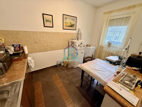 Prodaja, dvosoban stan, 48m², Stari grad, Novi Sad - image 5