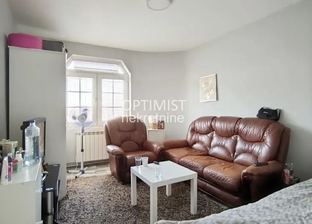 Sale, three bedroom apartment, 64m², Voždovac Sve Podlokacije, Beograd