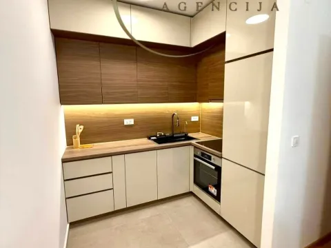 Rent, one bedroom apartment, 47m², City Kvart, Podgorica - image 1