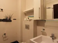 Izdavanje, garsonjera, 30m², Centar, Budva - image 10