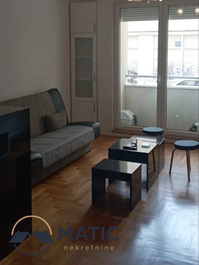 Izdavanje, jednosoban stan, 37m², Grbavica, Novi Sad Sve Podlokacije