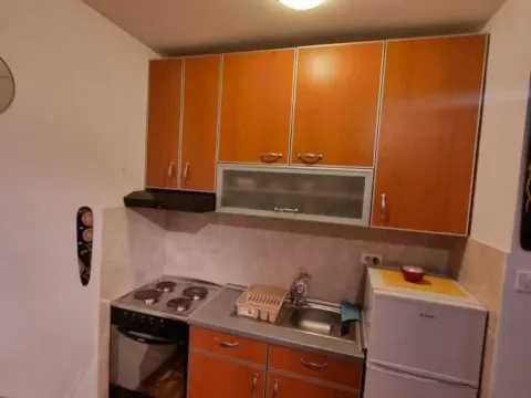 Izdavanje, garsonjera, 30m², Grbavica, Novi Sad Sve Podlokacije - image 7