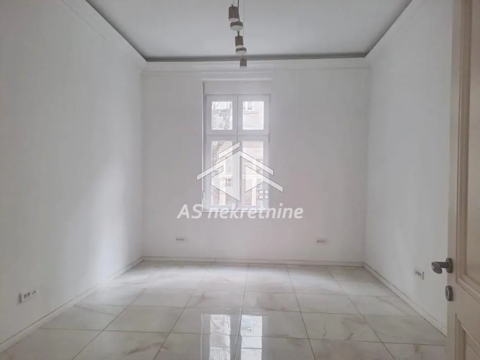 Rent, three bedroom apartment, 106m², Stari Grad, Beograd