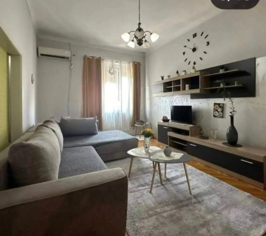 Izdavanje, jednosoban stan, 64m², Centar, Podgorica