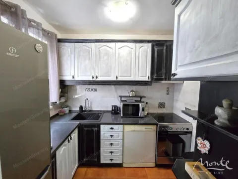 Prodaja, jednosoban stan, 76m², Dubovica, Budva - image 10