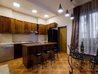 Izdavanje, četvorosoban stan, 120m², Stari Grad, Beograd - image 4