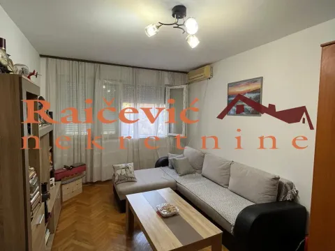 Prodaja, trosoban stan, 66m², Karaburma, Palilula Sve Podlokacije - image 3