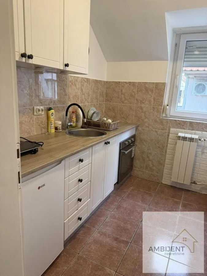 Izdavanje, jednosoban stan, 30m², Obrenovac, Beograd