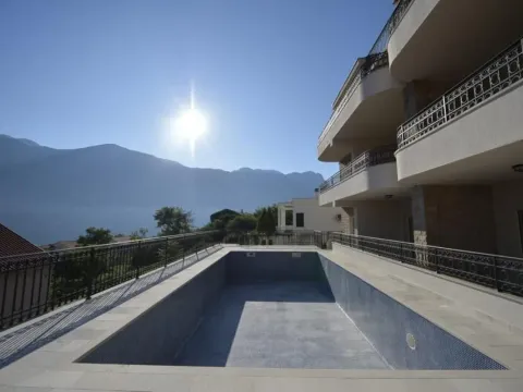 Prodaja, dvosoban stan, 100m², Kotor, Crna Gora - image 3