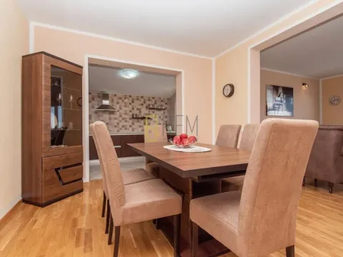 Sale, house, 340m², Bar, Crna Gora - image 13