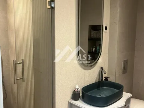 Izdavanje, dvosoban stan, 50m², Centar, Novi Sad - image 8