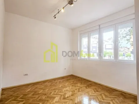 Izdavanje, poslovni prostor, 61m², Centar, Podgorica - image 2