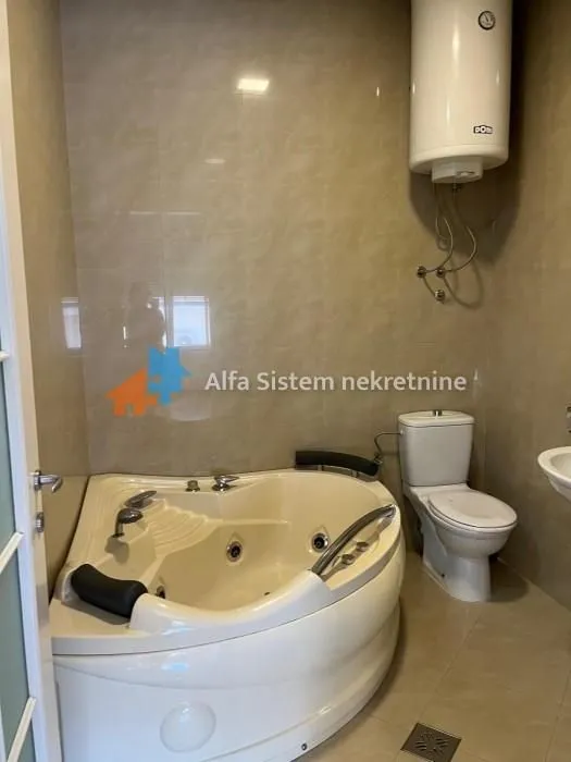Rent, house, 220m², Senjak, Beograd