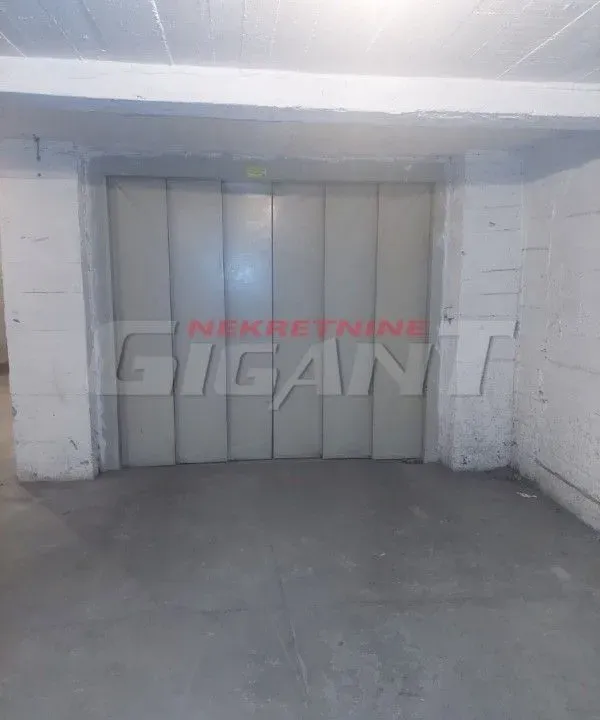 Sale, parking/garage, 12m², Vukov Spomenik, Zvezdara Sve Podlokacije