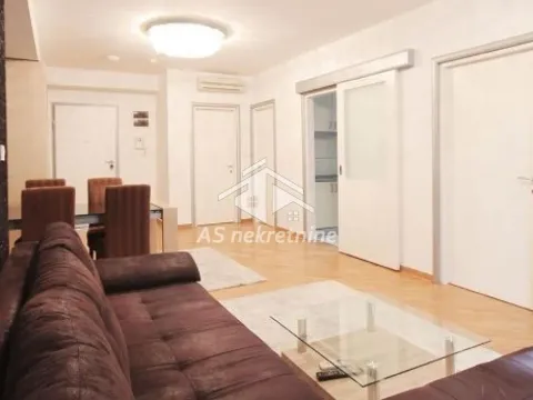 Izdavanje, trosoban stan, 89m², Stari Grad, Beograd - image 8