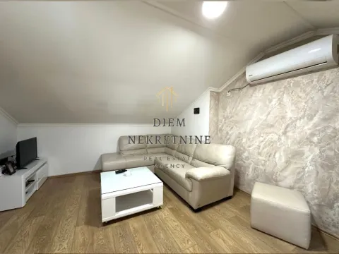 Rent, two bedroom apartment, 52m², Stari Aerodrom, Podgorica - image 1