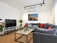 Izdavanje, kuća, 190m², Tološi, Podgorica - image 9