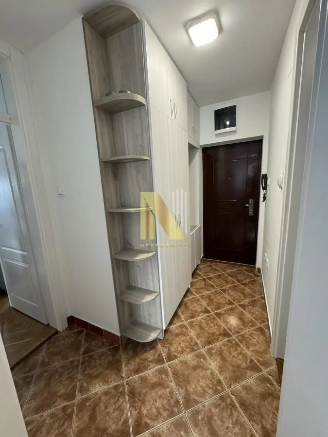 Izdavanje, jednosoban stan, 41m², Cara Dušana, Novi Sad Sve Podlokacije