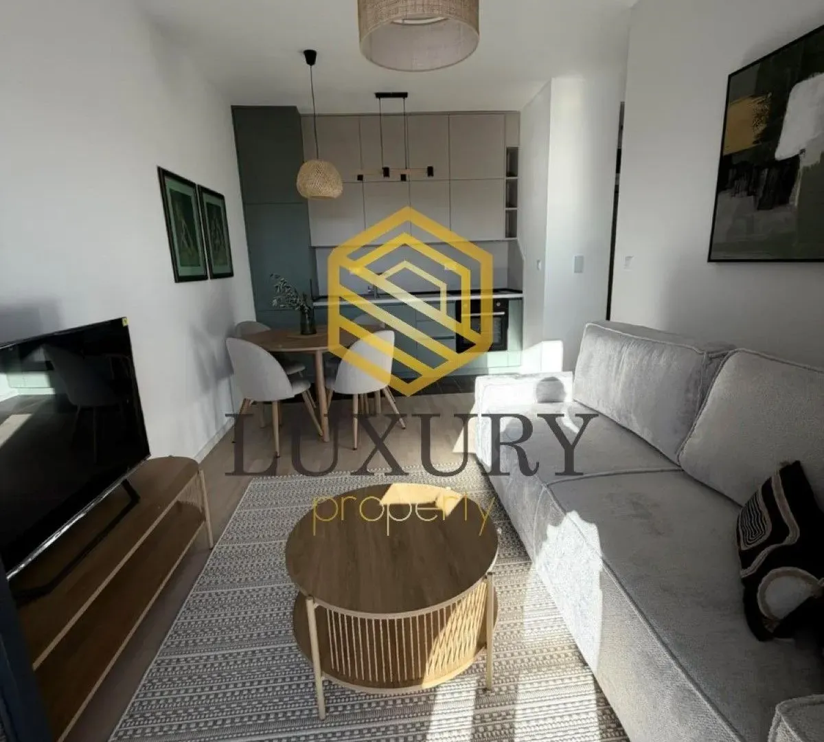 Izdavanje, jednosoban stan, 37m², Tološi, Podgorica