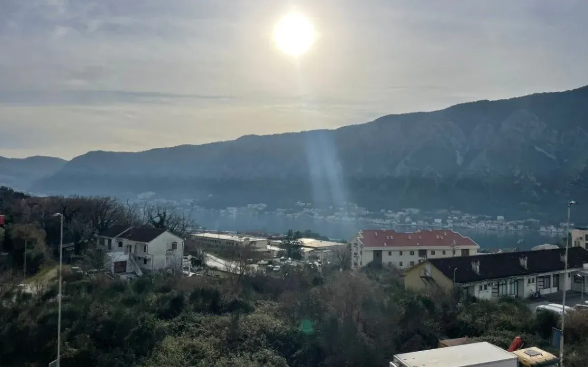 Rent, two bedroom apartment, 73m², Sveta Vrača, Kotor