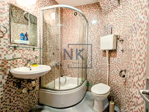 Izdavanje, jednosoban stan, 52m², Momišići, Podgorica - image 9