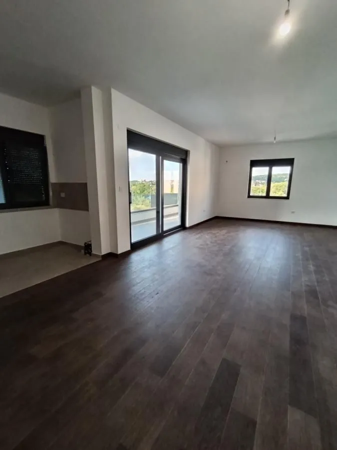 Prodaja, četvorosoban stan, 140m², Sremska Kamenica, Petrovaradin