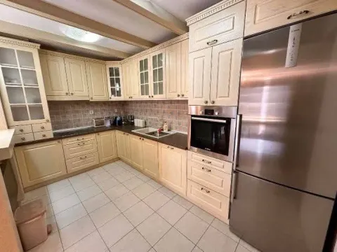 Prodaja, dvosoban stan, 92m², City Kvart, Podgorica - image 4