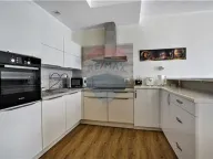 Izdavanje, kuća, 700m², Krašići, Tivat - image 6