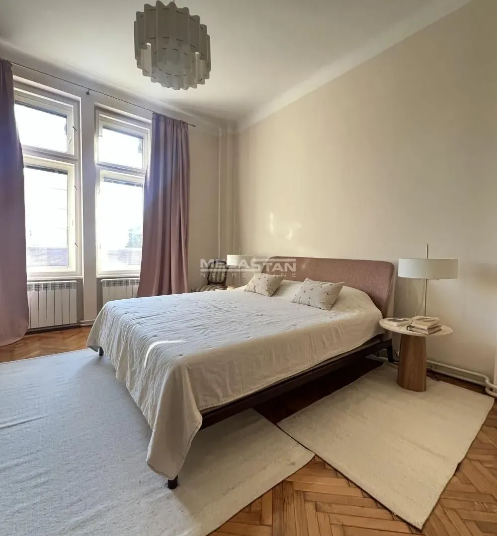 Izdavanje, četvorosoban stan, 122m², Stari Grad, Beograd