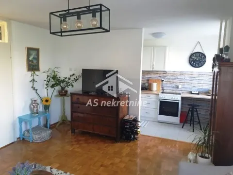 Izdavanje, dvosoban stan, 56m², Novi Beograd Blok 28, Novi Beograd Sve Podlokacije - image 4