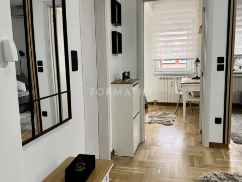 Rent, one bedroom apartment, 40m², Šumice, Beograd - image 15