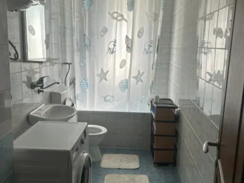 Izdavanje, dvosoban stan, 60m², Centar, Podgorica - image 4