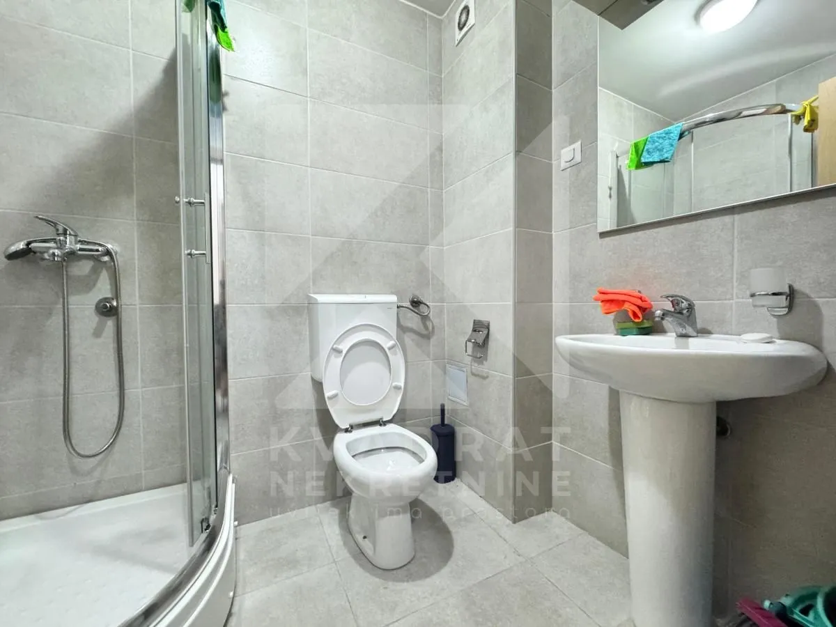 Prodaja, jednosoban stan, 45m², Stari Aerodrom, Podgorica