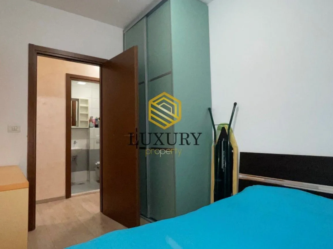 Izdavanje, dvosoban stan, 75m², City Kvart, Podgorica