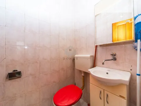 Izdavanje, poslovni prostor, 38m², Stara Varoš, Podgorica - image 6