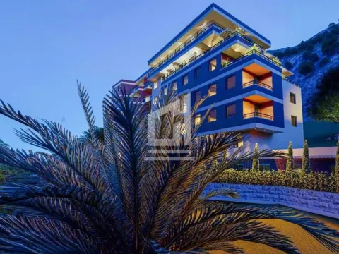 Prodaja, jednosoban stan, 29m², Dobrota, Kotor - image 3