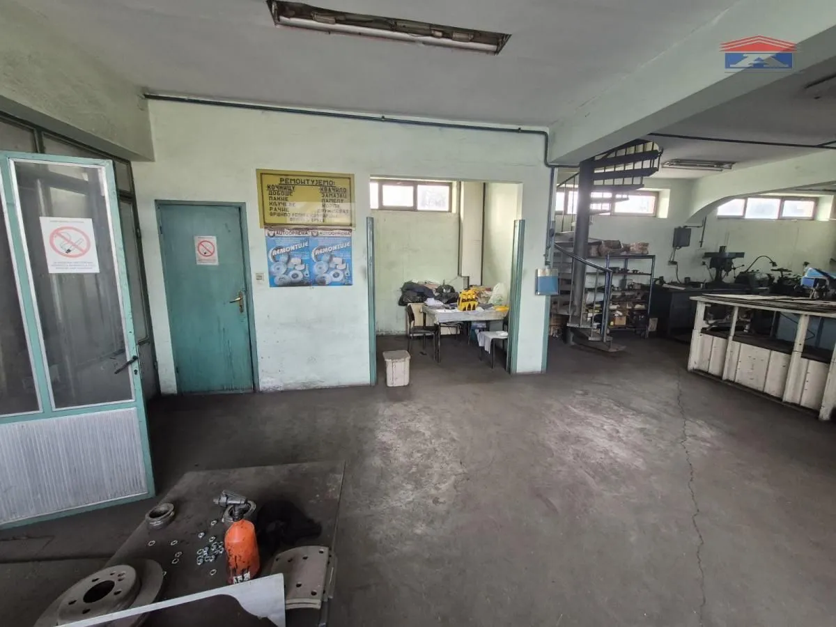Rent, office space, 129m², Novi Sad, Srbija